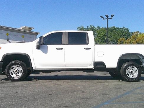Used 2021 Chevrolet Silverado 2500 W/T w/ WT Convenience Package image 3