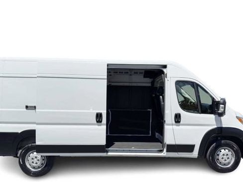 Used 2023 RAM ProMaster 2500 FWD image 7