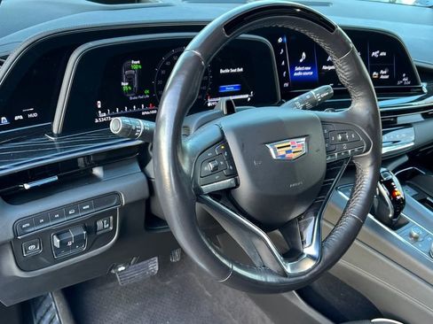 Used 2024 Cadillac Escalade ESV Sport image 23