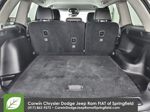 Certified 2023 Jeep Grand Cherokee Limited w/ Black Appearance Package image 32