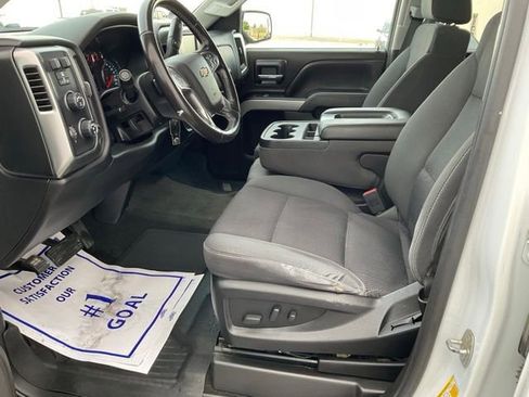 Used 2018 Chevrolet Silverado 1500 LT w/ All Star Edition AWD/4WD image 30