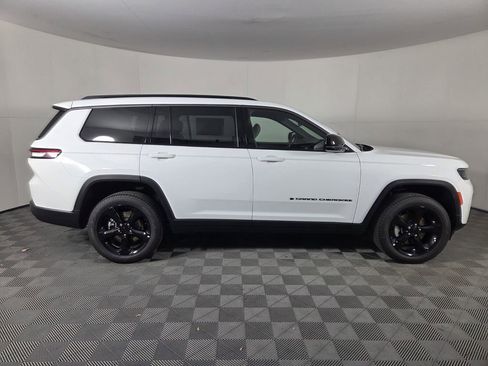 New 2026 Jeep Grand Cherokee L Limited RWD image 5