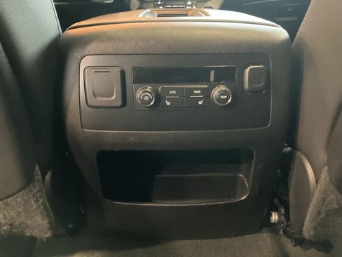 Used 2015 Chevrolet Tahoe LT w/ Luxury Package image 29