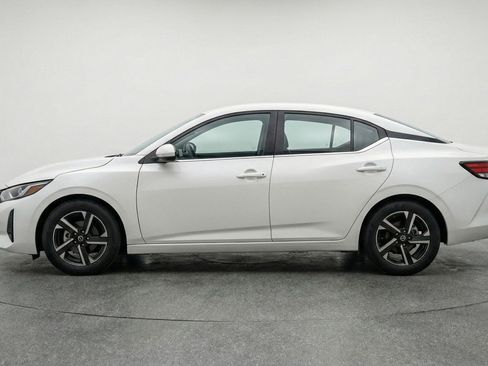 Used 2025 Nissan Sentra SV FWD image 5