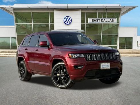 Used 2022 Jeep Grand Cherokee Laredo X image 1