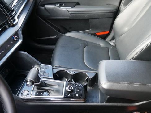 Used 2023 Kia Sportage EX image 23