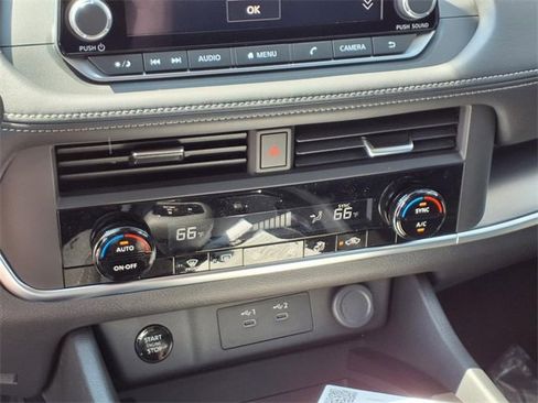 New 2025 Nissan Rogue SV image 11