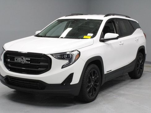 Used 2020 GMC Terrain SLE w/ Elevation Edition FWD image 6