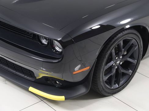 Used 2022 Dodge Challenger R/T w/ Blacktop Package image 61