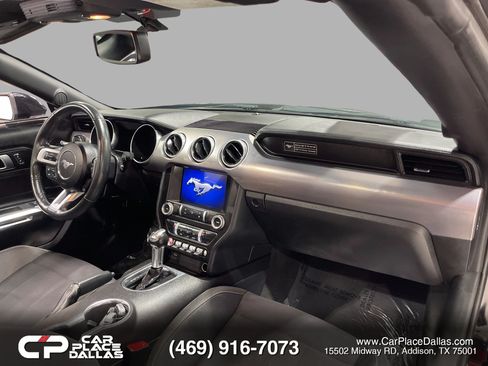 Used 2020 Ford Mustang Convertible w/ Equipment Group 101A RWD image 23