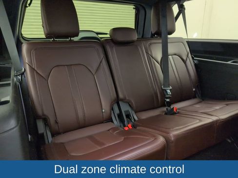 Used 2024 Ford Expedition Max Limited image 18