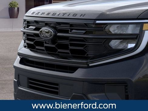 New 2026 Ford Expedition Platinum w/ Stealth Performance Package AWD/4WD image 18