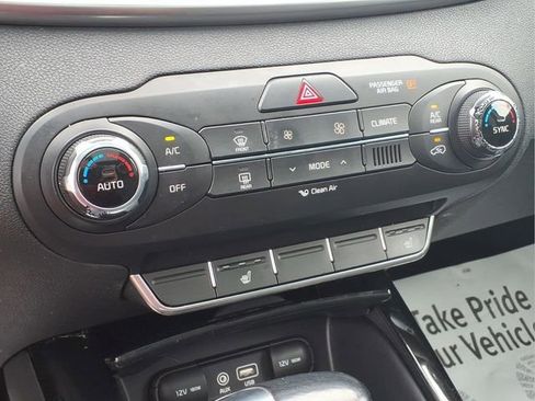 Used 2016 Kia Sorento SX AWD/4WD image 10