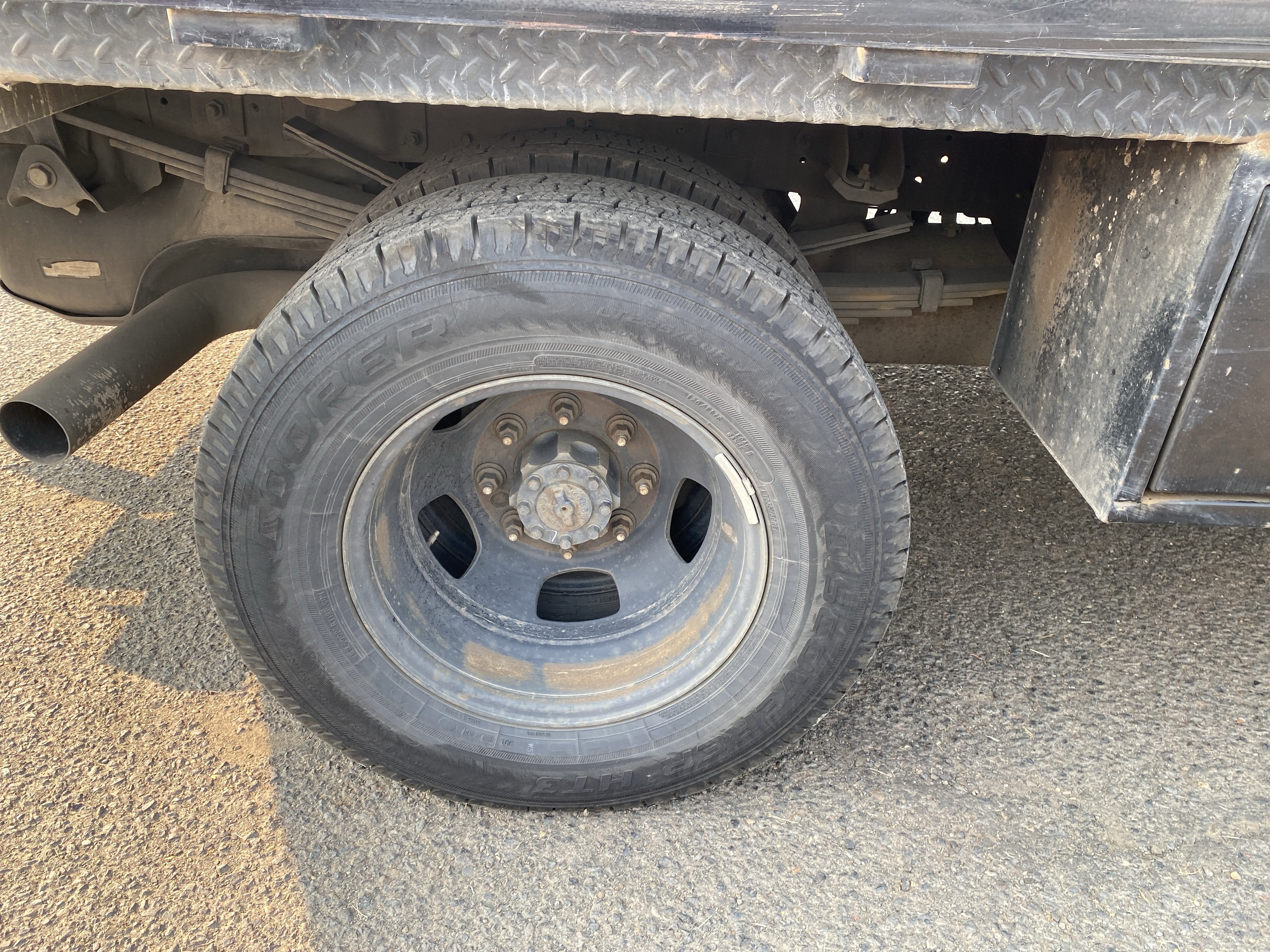 Used 2022 RAM 3500 Tradesman w/ Chrome Appearance Group AWD/4WD image 11