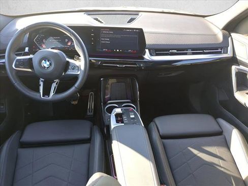 Used 2025 BMW X2 xDrive28i image 18