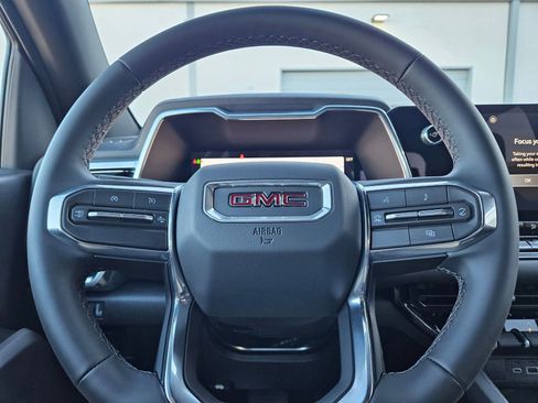 New 2026 GMC Canyon Elevation w/ Convenience Package image 11