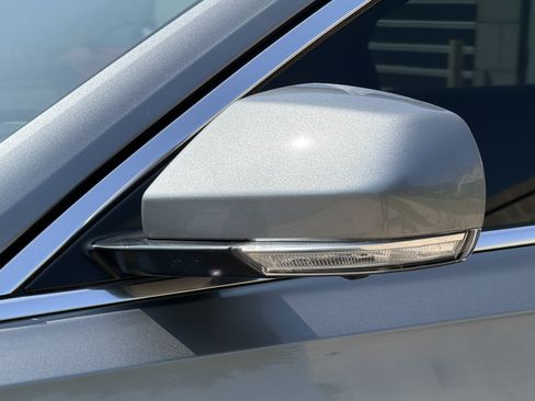 Used 2023 Cadillac CT4 Luxury w/ Sun And Sound Package AWD/4WD image 18