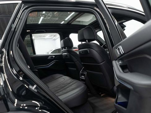 Used 2025 BMW X5 xDrive40i w/ Climate Comfort Package AWD/4WD image 13