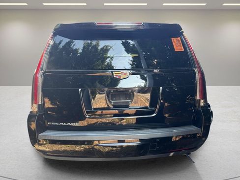 Used 2019 Cadillac Escalade Platinum AWD/4WD image 10