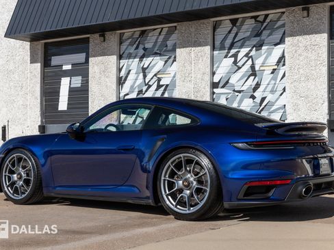 Used 2021 Porsche 911 Turbo image 11