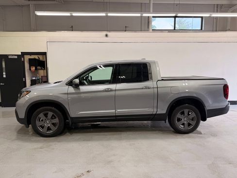Used 2020 Honda Ridgeline RTL-E image 2