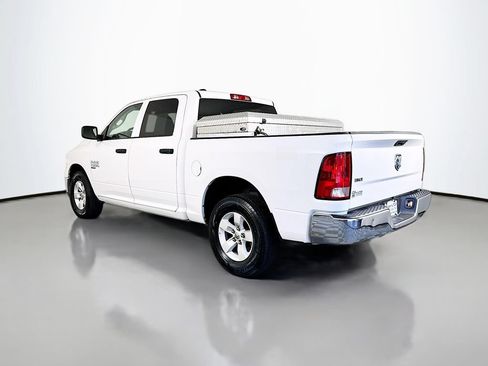 Used 2022 RAM 1500 Classic SLT RWD image 6