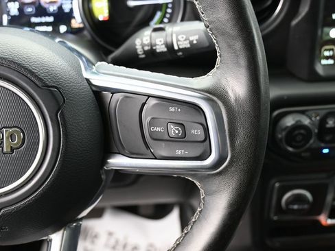 Used 2023 Jeep Wrangler Unlimited Sahara w/ Cold Weather Group image 19