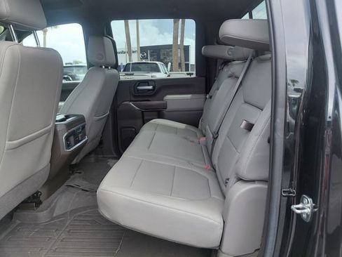 Used 2023 GMC Sierra 2500 SLT w/ SLT Premium Package AWD/4WD image 15