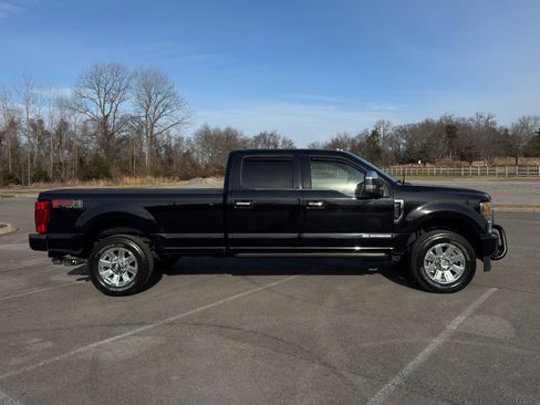 Used 2022 Ford F350 Platinum image 8