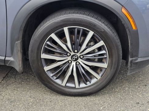 Used 2023 INFINITI QX60 Sensory w/ Vision Package image 9