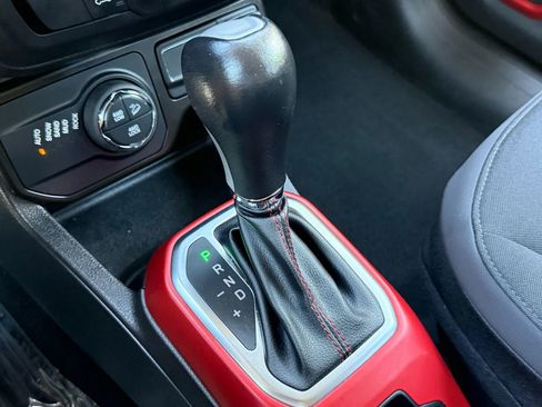 Used 2020 Jeep Renegade Trailhawk w/ Popular Equipment Group image 20