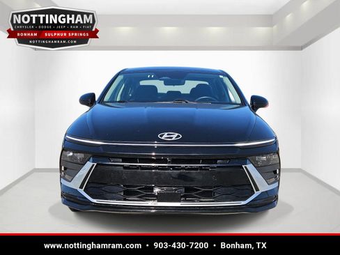 Used 2025 Hyundai Sonata SEL FWD image 2