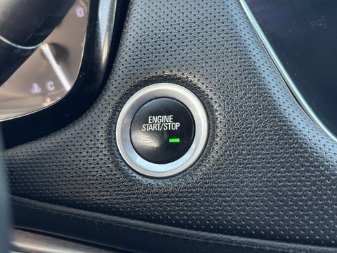 Used 2017 Cadillac XT5 Luxury w/ Driver Awareness Package image 20