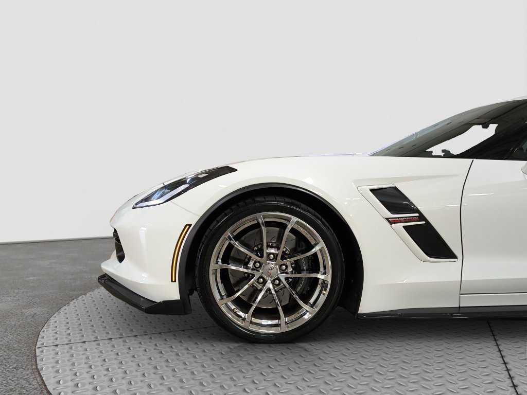 Used 2017 Chevrolet Corvette Grand Sport RWD image 14