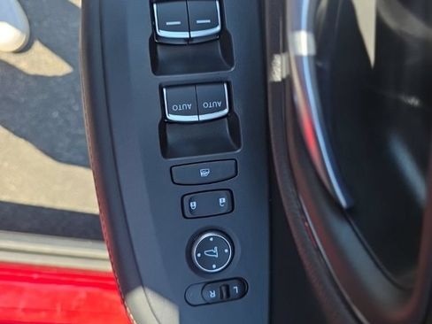 Certified 2025 Honda HR-V Sport image 12