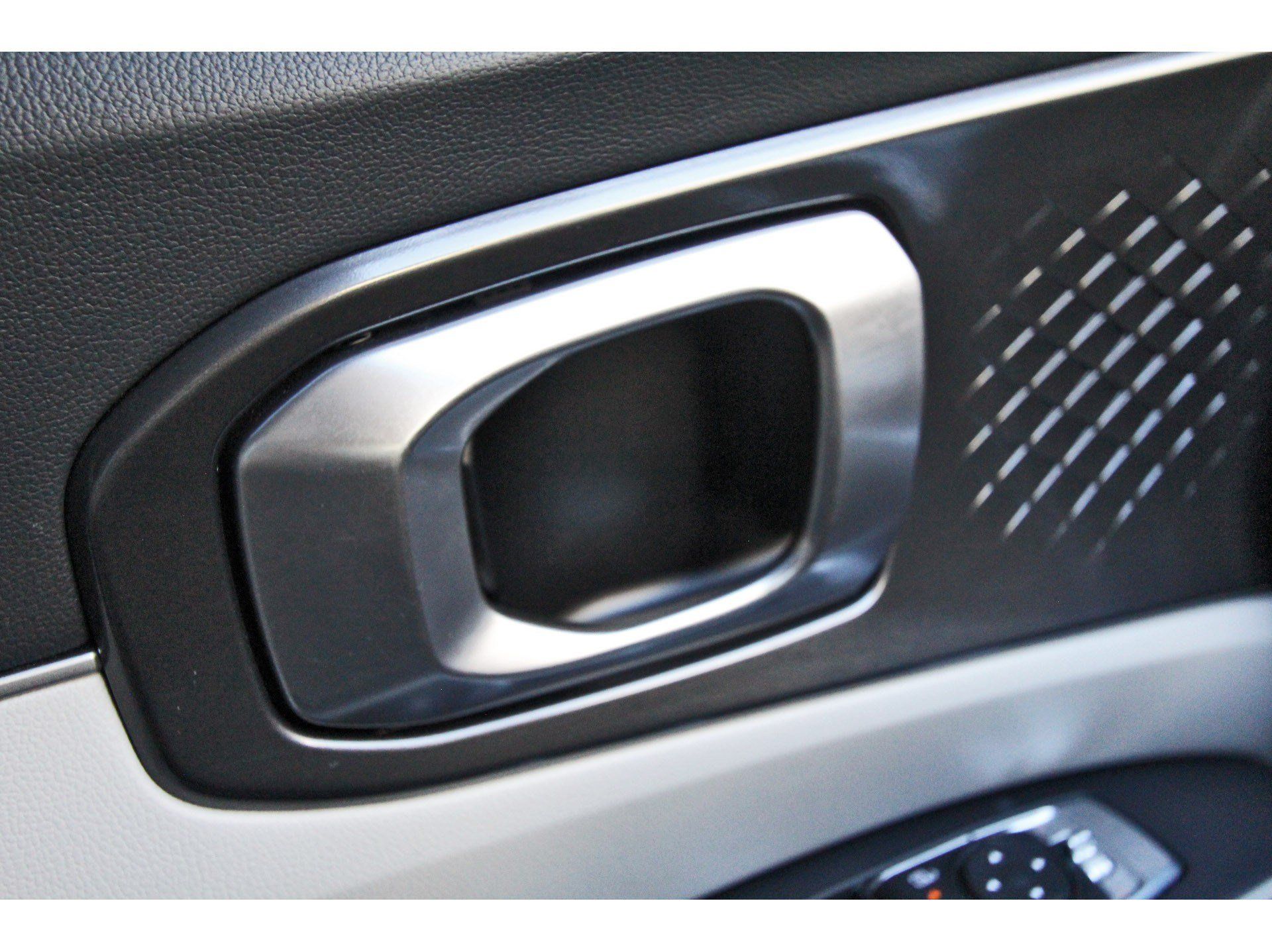 Certified 2026 Kia Sorento EX FWD image 22