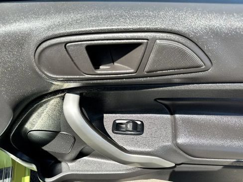 Used 2013 Ford Fiesta Titanium w/ Black Sport Appearance Pkg FWD image 19