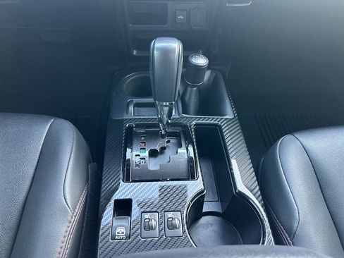 Used 2021 Toyota 4Runner Venture w/ Moonroof Package image 17