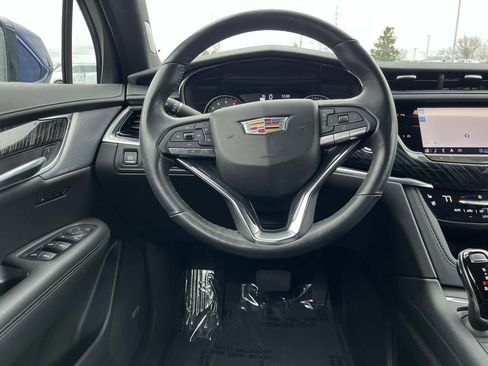 Certified 2024 Cadillac XT6 Premium Luxury image 14