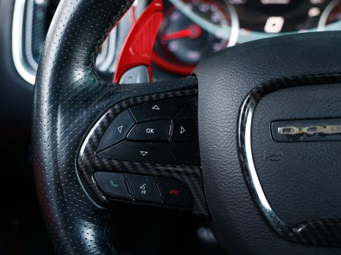 Used 2018 Dodge Charger R/T Scat Pack image 29