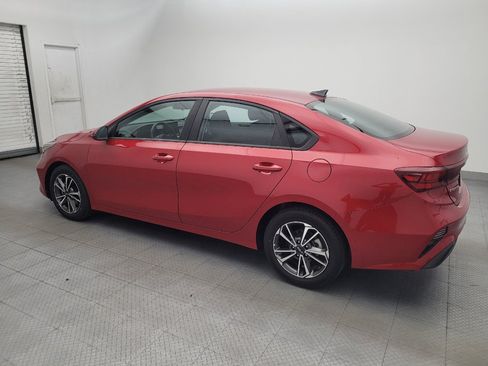 Used 2022 Kia Forte LXS w/ LXS Technology Package FWD image 3
