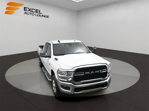 Used 2024 RAM 3500 Big Horn image 42
