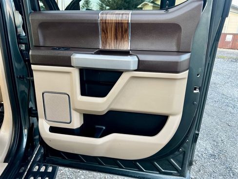 Used 2018 Ford F150 Lariat image 26