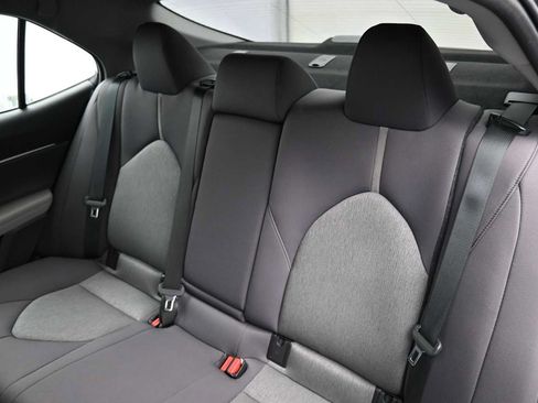 Used 2023 Toyota Camry LE AWD/4WD image 13