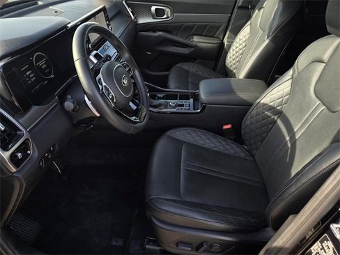 Certified 2021 Kia Sorento SX image 23