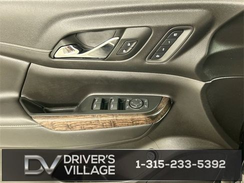 Used 2023 GMC Acadia Denali w/ Denali Ultimate Package image 11