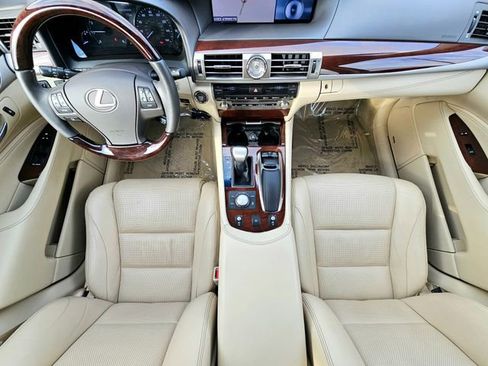 Used 2014 Lexus LS 460 image 28