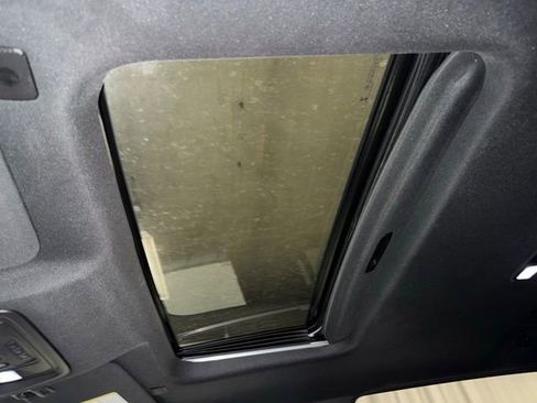 Used 2021 GMC Sierra 1500 AT4 w/ AT4 Premium Package AWD/4WD image 18