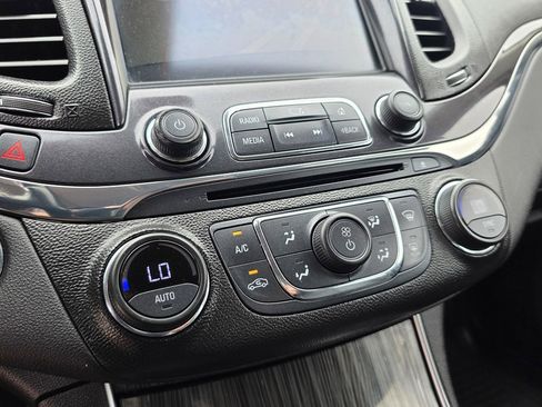Used 2018 Chevrolet Impala Premier image 34