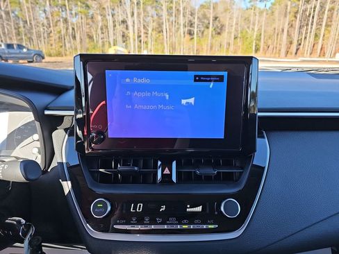 Used 2024 Toyota Corolla LE image 25